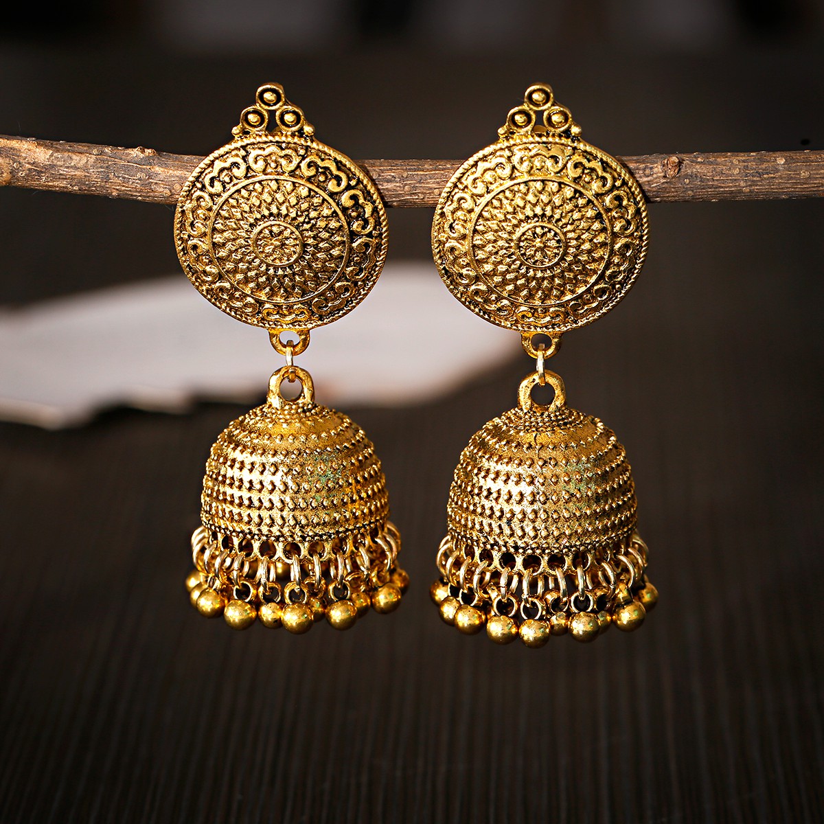 Vintage Ethnic Gold Color Jhum - Indian Wedding Supply 评论和价格